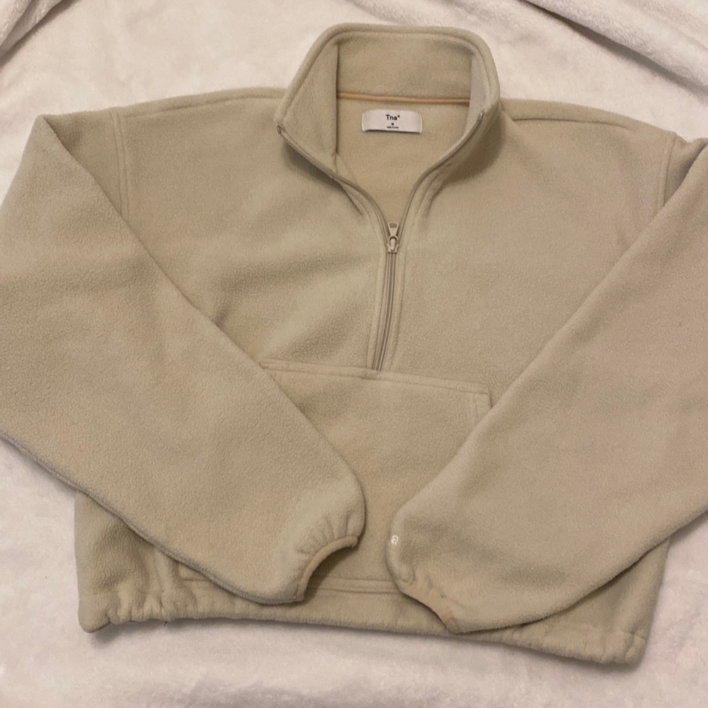 Aritzia Tna fleece cropped sweater